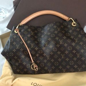Authentic Artsy monogram Louis Vuitton Handbag *Motivated to sell!